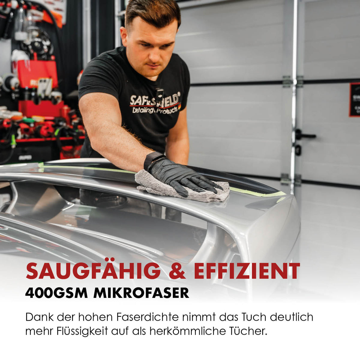Politurreste mit einem Safe-Shield 400-gsm-Mikrofasertuch abnehmen