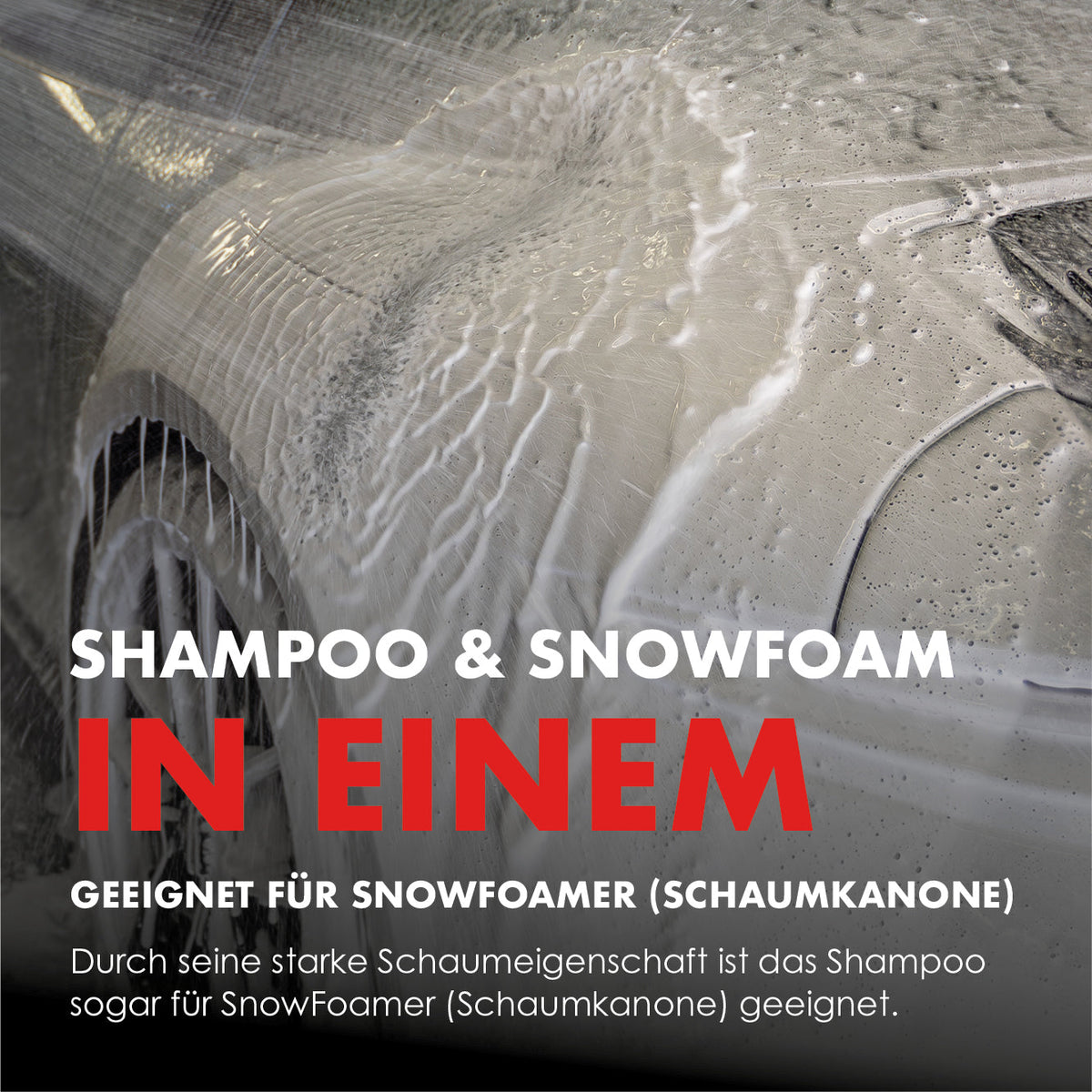 Eingeschäumte Fahrzeugseite als Anwendungsbeispiel für Wash & Snow Foam.